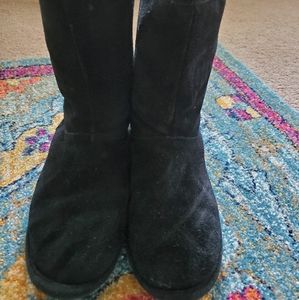 Black Bearpaw boots